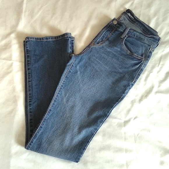 WOMEN'S BOOT CUT JEANS - Picture 2 of 6